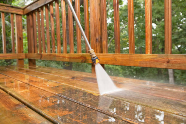 Deck Cleaning Services in Waverly, IA