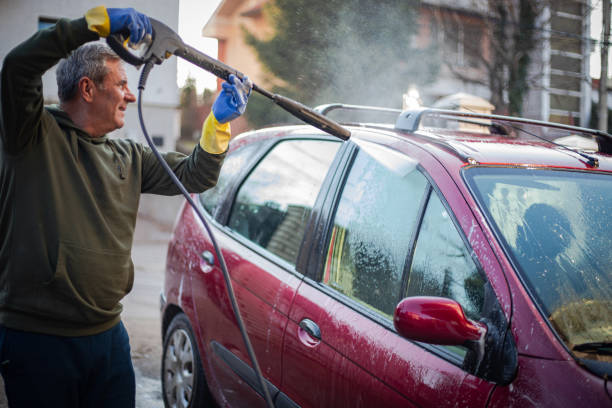 Best Roof Power Washing Services  in Waverly, IA